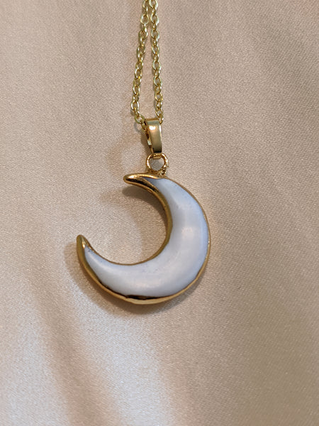 Natural shell moon necklace