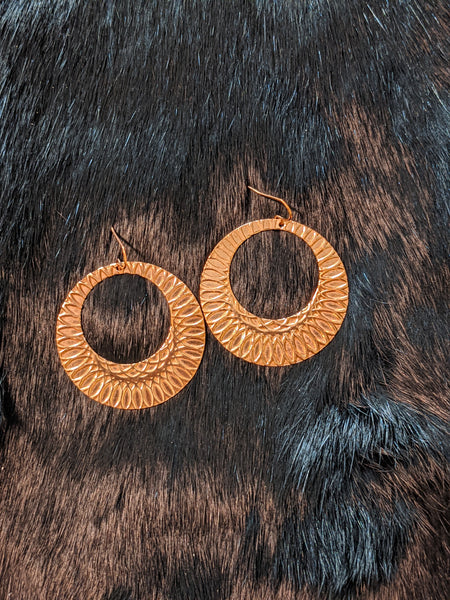 Textured copper hoop earrings